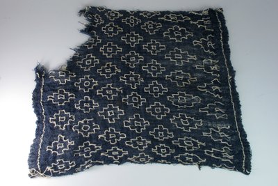 Cloth to Headdress by Unbekannt Unbekannt